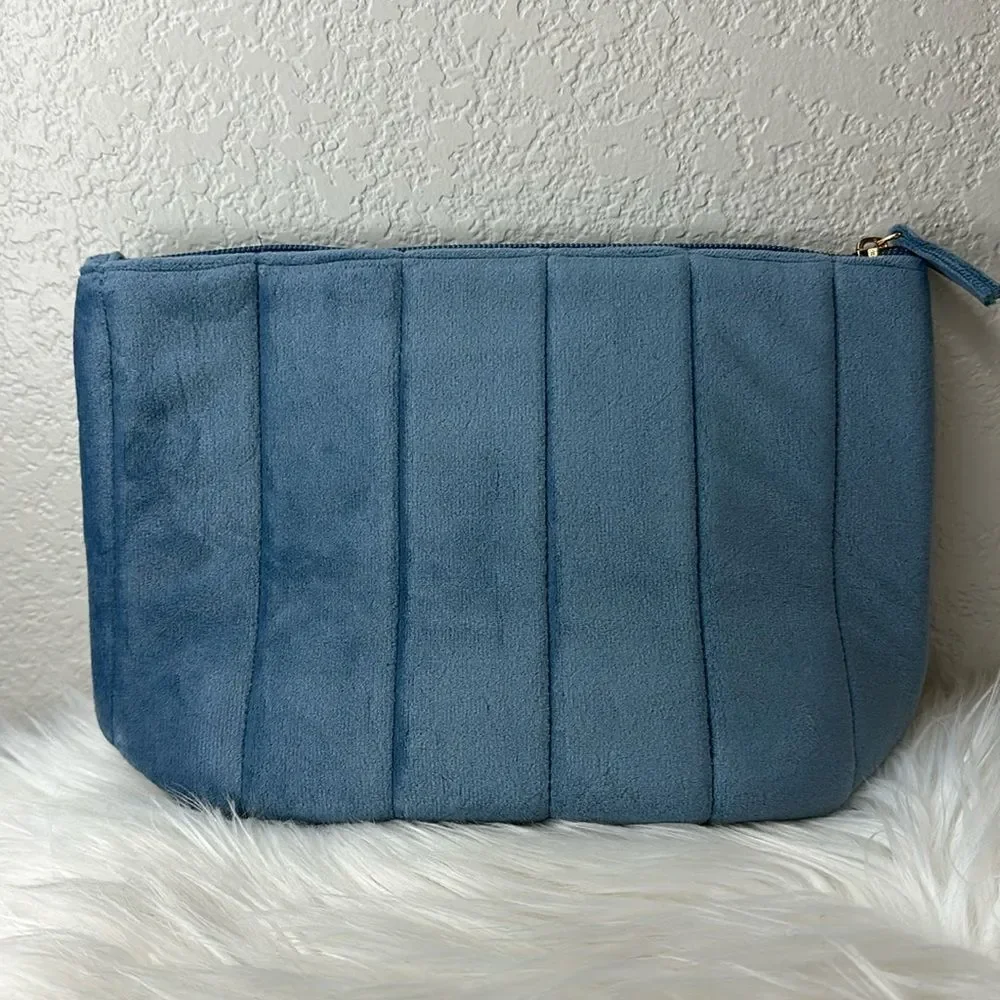 $5 🌙 Ulta Beauty Blue Velvet Plush Pillow Bag NEW‎